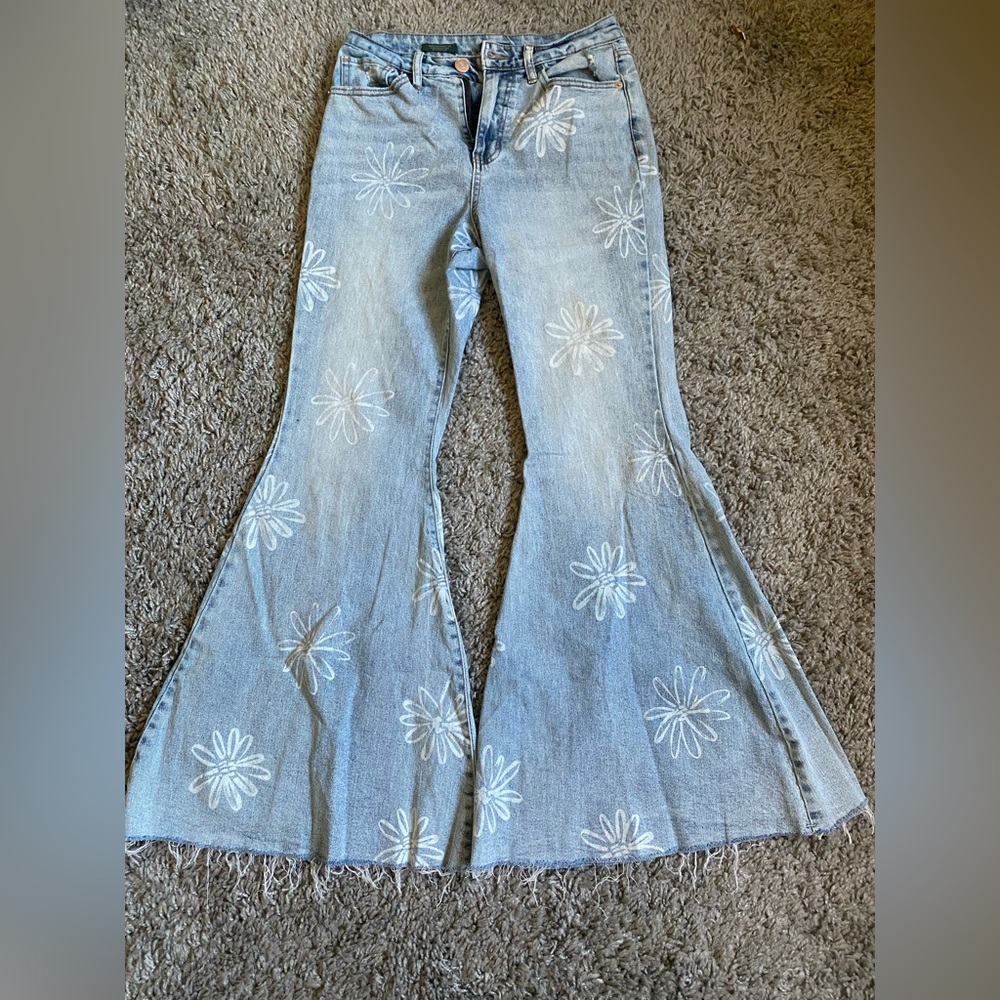 Women’s size 2 floral flare jeans
